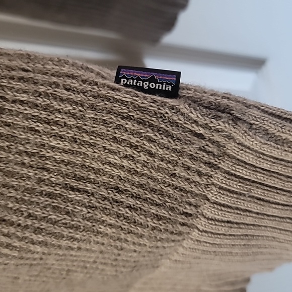 Light grey wool Patagonia sweater - Picture 4 of 4